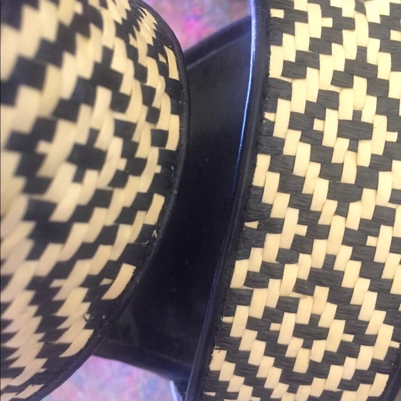 Carlos Santana Braided Rattan Blk/ Cream Heel 81/2 🤍 - Picture 4 of 6